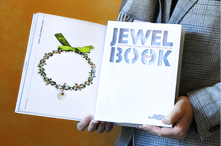 jewel-book-International-Annual-Contemporary-jewelry-handcrafted-gian-luca-bartellone-bodyfurnitures