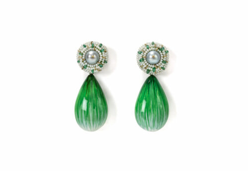 Contemporary Jewellery Earrings “Viridis” with green emeralds, pearls and gold. Handpainted lines by italian artist Gian Luca Bartellone, Bodyfurnitures