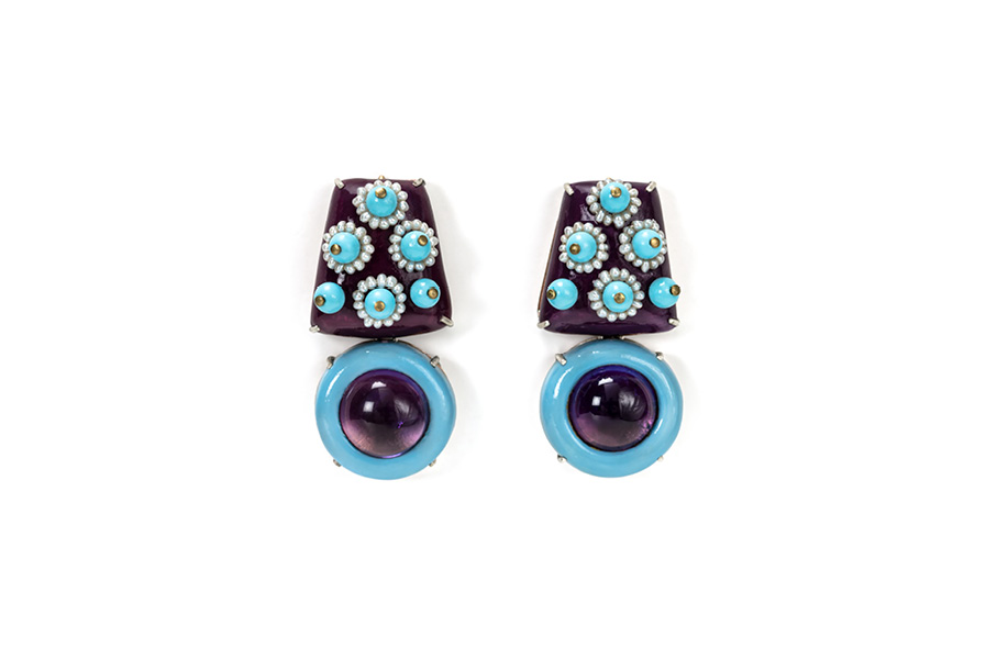 Italian contemporary jewelry: Earrings Kipos 1 with violet and light blue handpainted color. Materials: papier-mâché, gold 18kt, silver, amethysts, turquoise paste, pearls, gold leaf 22kt. Gian Luca Bartellone, Bodyfurnitures Italy.