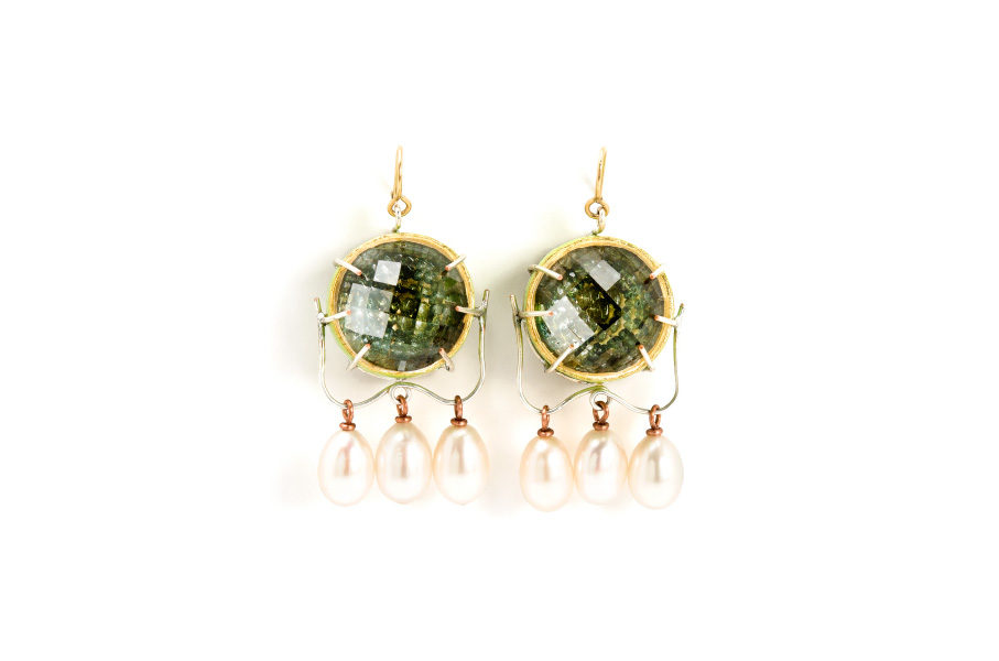 Earrings Arto 2018: Contemporary author jewelry made of gold 18kt, rock crystals, tourmalines, pearls by artist Gian Luca Bartellone, Italy