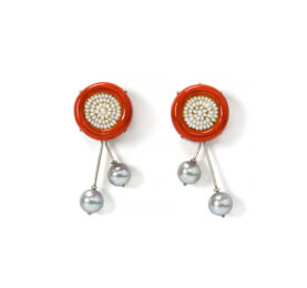 Contemporary earrings in red with gold, silver and pearls by Gian Luca Bartellone Bodyfurnitures